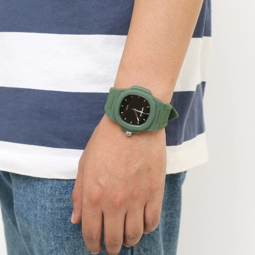 LOUDNCLEAR Mahana Watch (2)