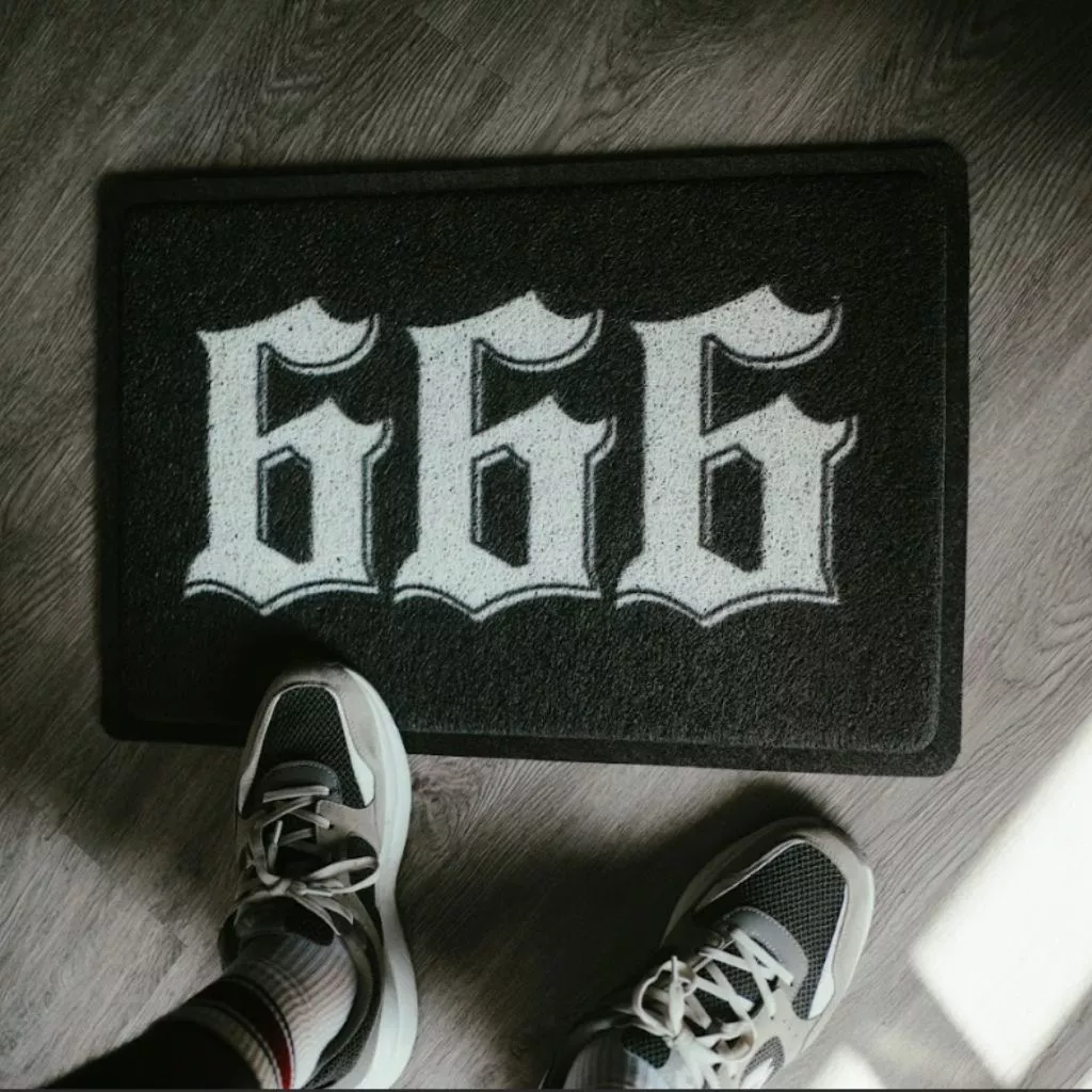 Doormat 666 Satanic (3)
