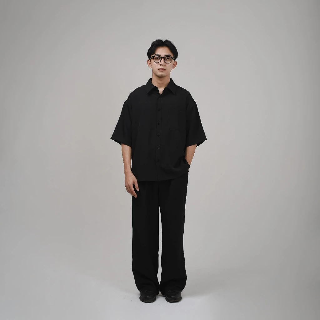 Piliana Kemeja Pria Lengan Pendek Oversize (5)